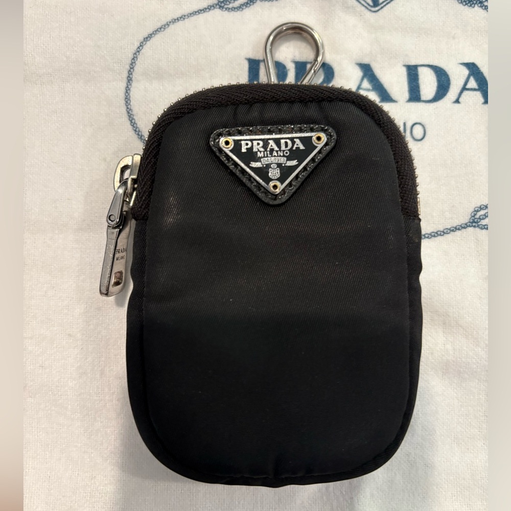 Authentic Prada Black Re Edition 2005 - image 6